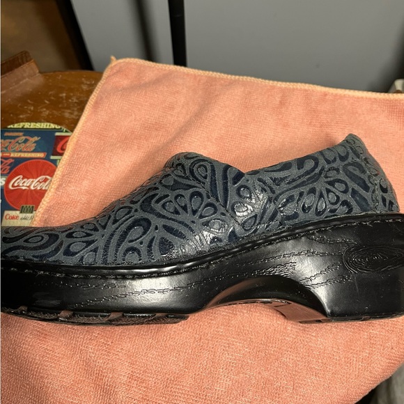 Navy b.o.c. Clog style slip on shoe - Picture 4 of 4